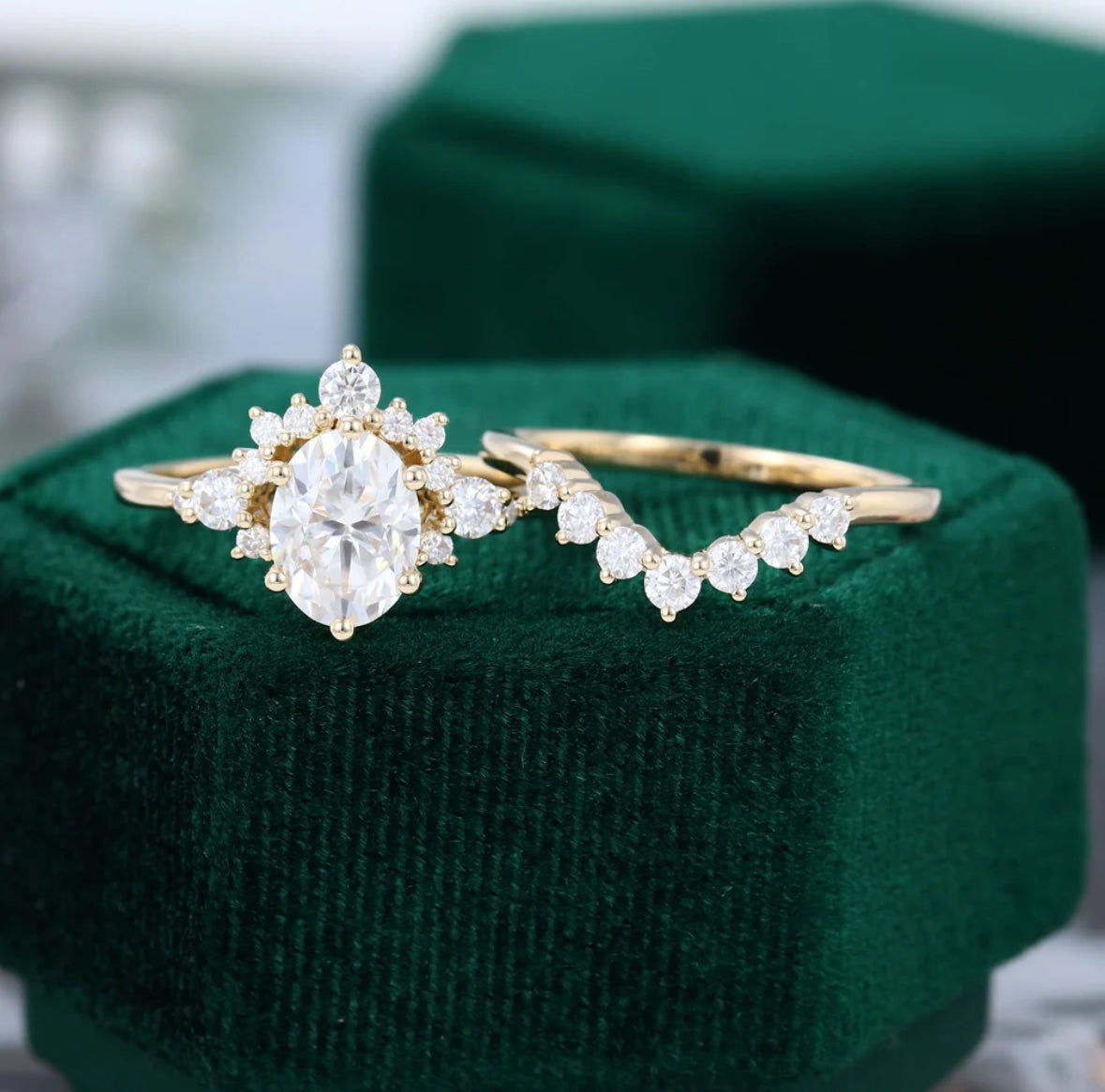 1.5 ct Yellow Gold Oval Diamond Cluster Engagement Ring Set 18k Gold