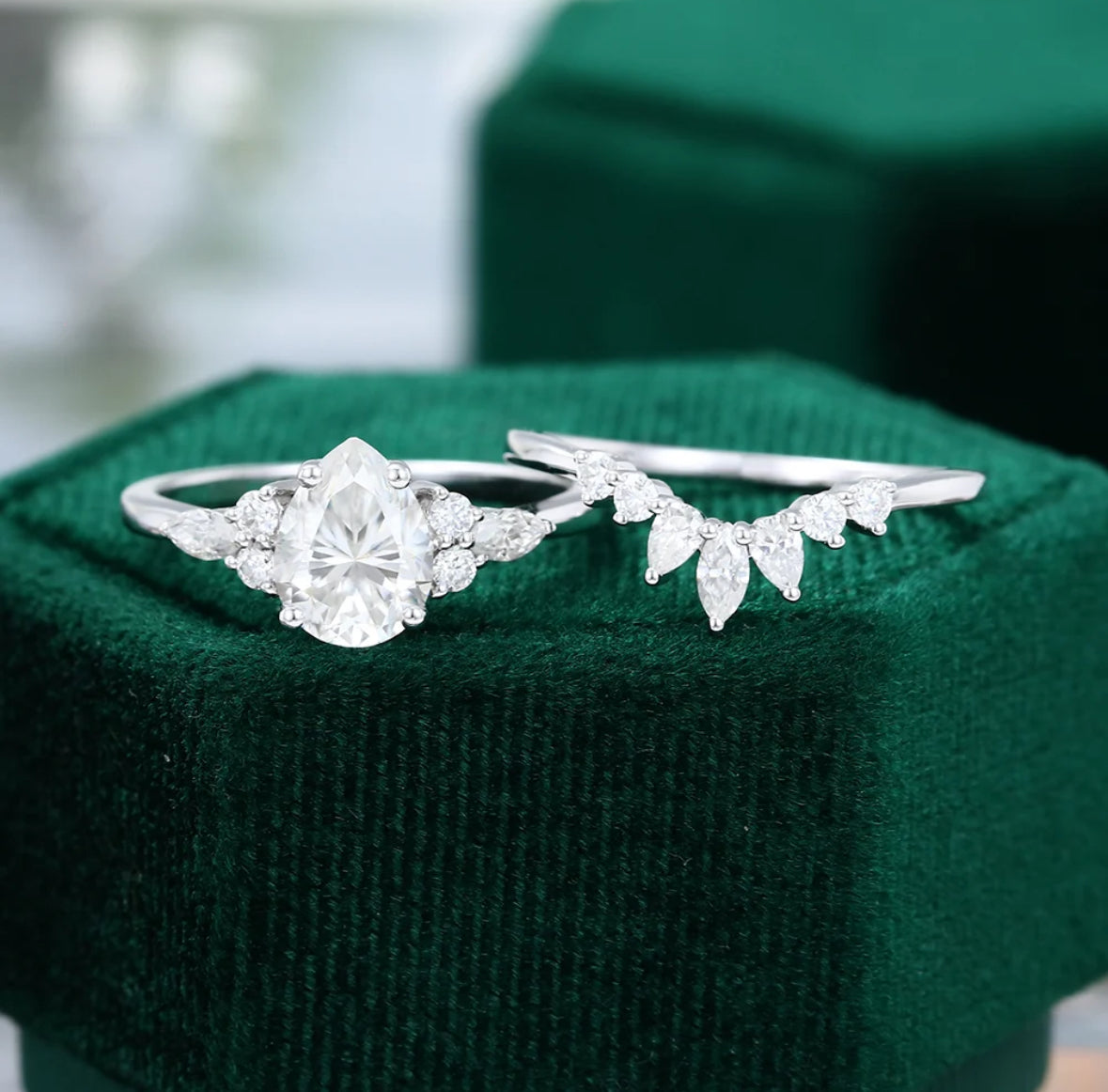 1.5 ct White Gold Pear Shaped Diamond Engagement Ring Set 18k Gold