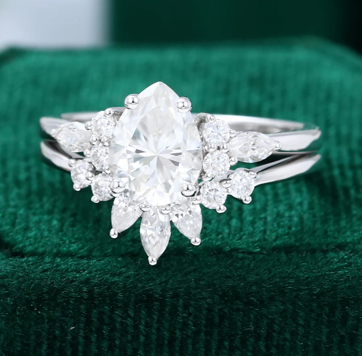 1.5 ct White Gold Pear Shaped Diamond Engagement Ring Set 18k Gold