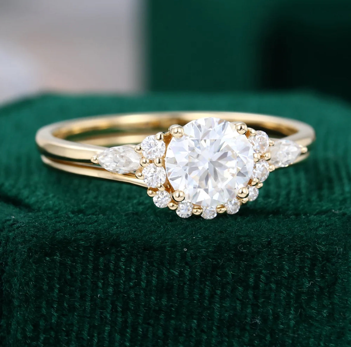 1.5 ct Vintage 14K Yellow Gold Round Cut Diamond Engagement Ring Set