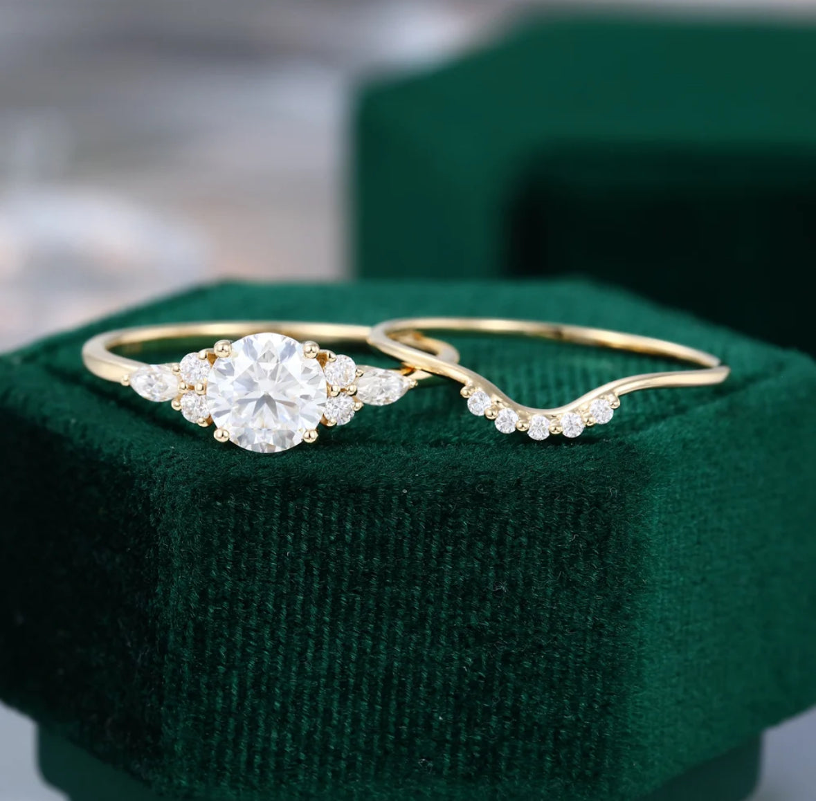 1.5 ct Vintage 14K Yellow Gold Round Cut Diamond Engagement Ring Set