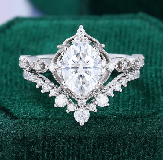 1.5 ct 2PCS Vintage Lace Halo Engagement Ring Set 18k Gold With Oval Cut Diamond