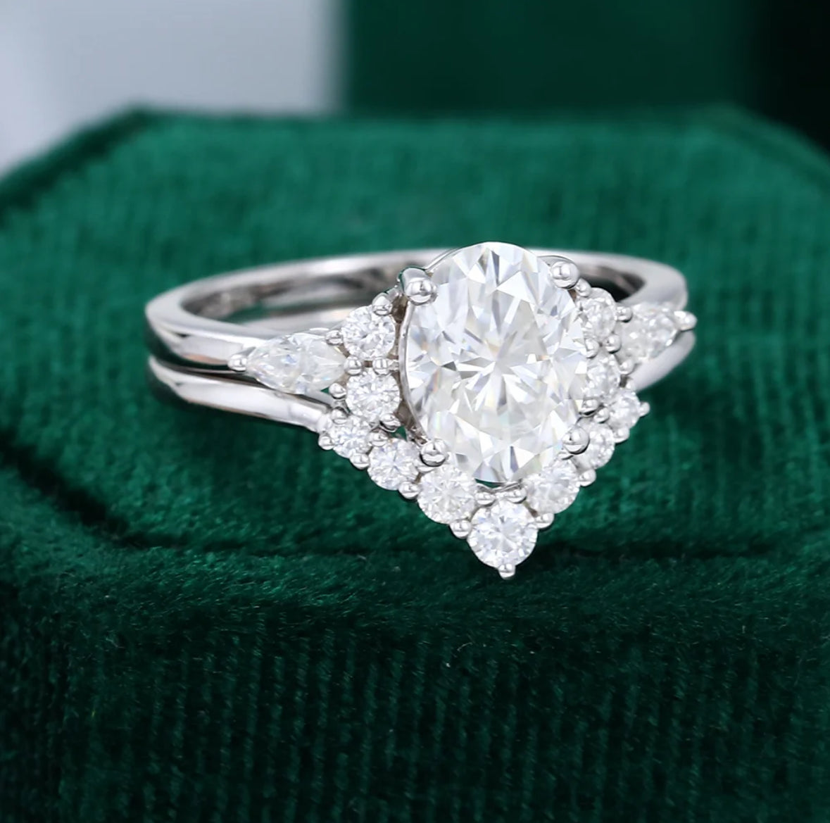 1.5 ct  Oval Diamond Engagement Ring Set 18k White Gold