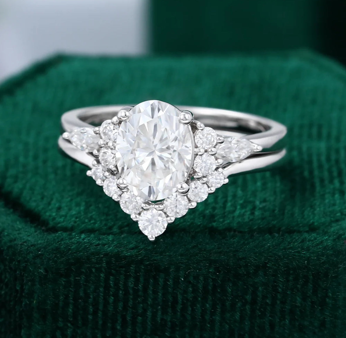 1.5 ct  Oval Diamond Engagement Ring Set 18k White Gold