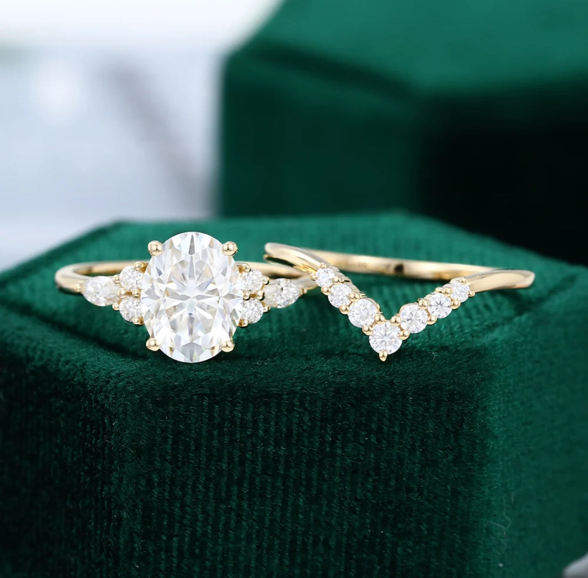 1.5 ct  Diamond Oval Engagement Rings Set 18k Yellow Gold