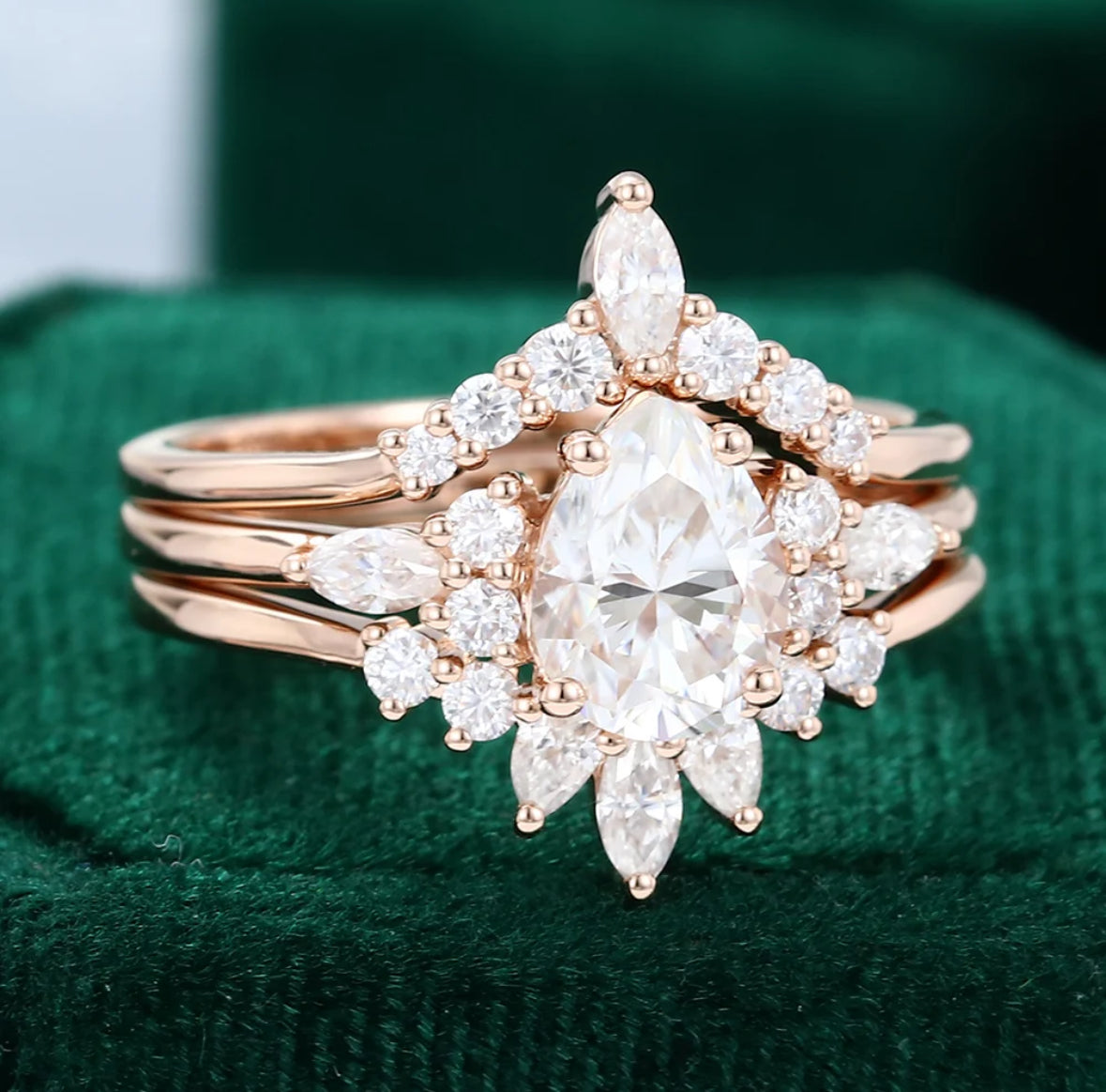 1.5 ct 3PCS Pear Shaped Diamond Engagement Ring Set 18k Gold