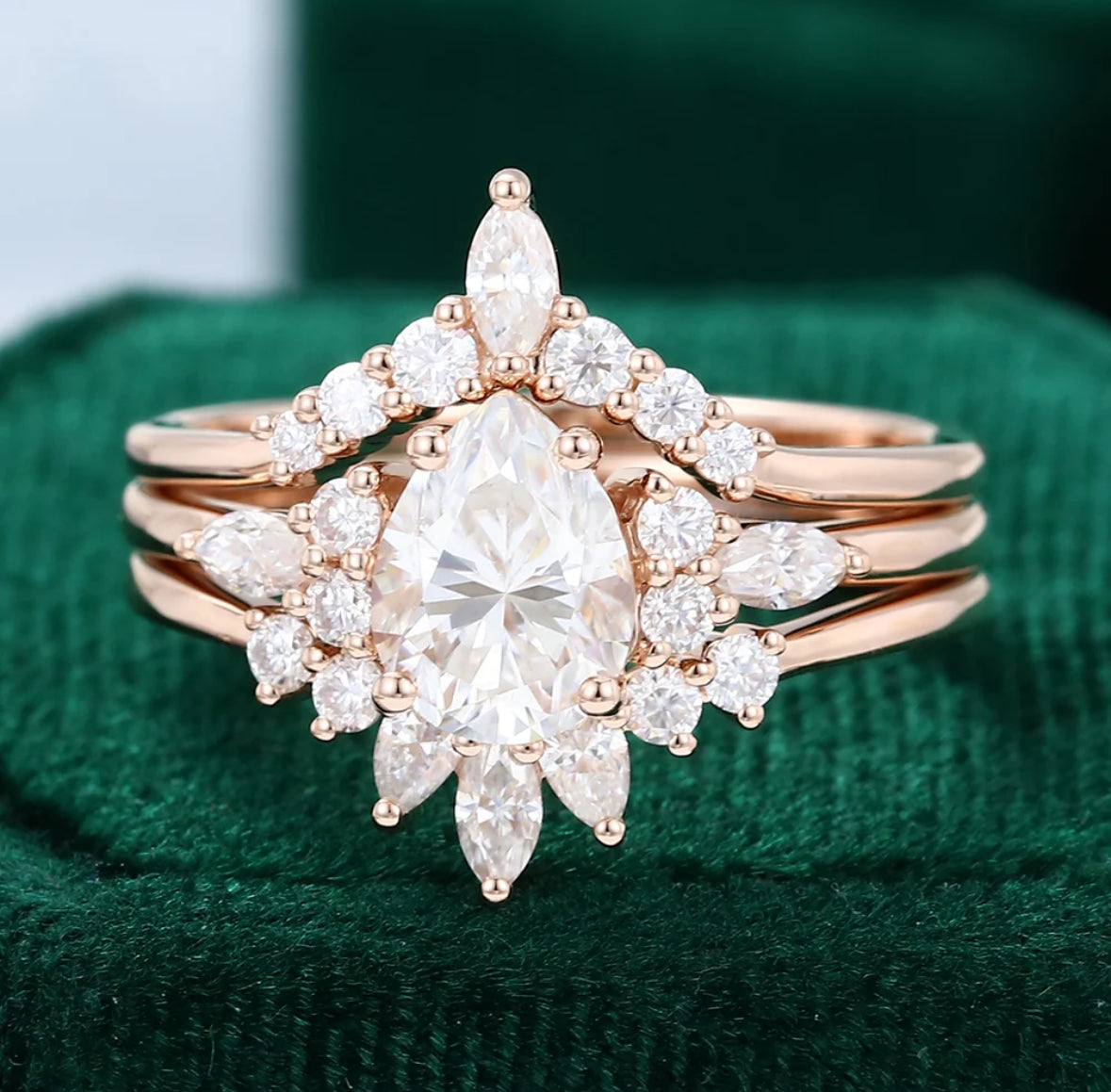1.5 ct 3PCS Pear Shaped Diamond Engagement Ring Set 18k Gold