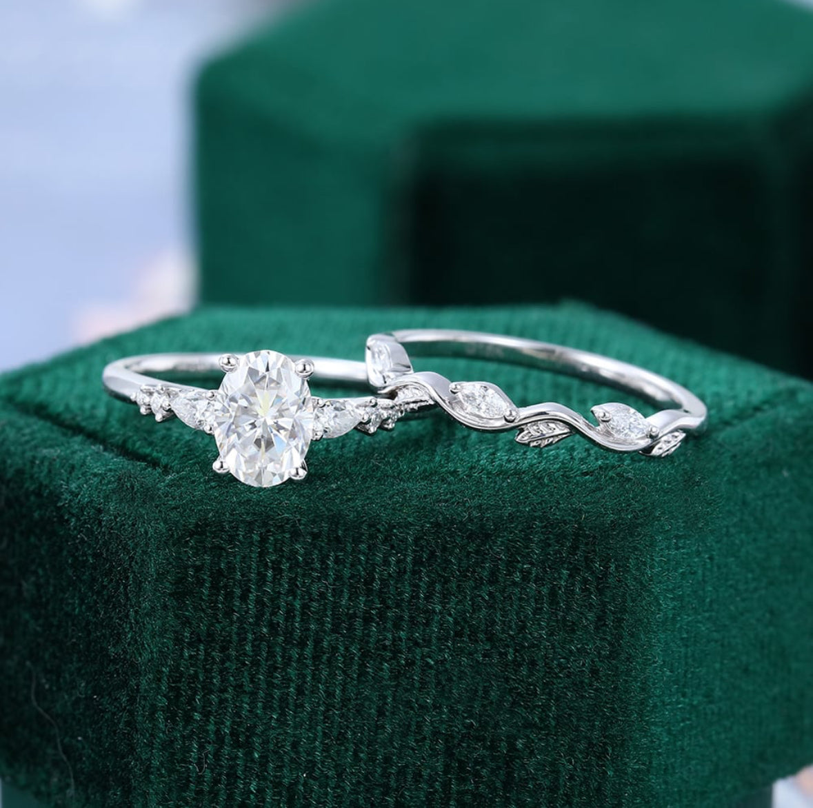 1.5 ct Oval Cut Diamond Bridal Ring Set 18k Gold With Nature Inspired Leaf Band