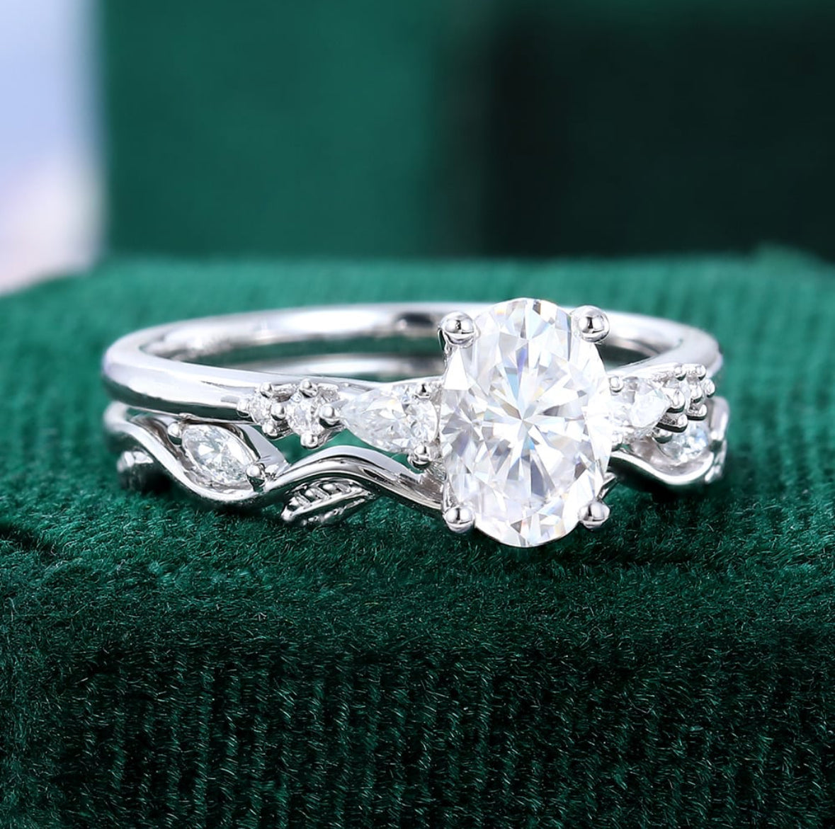 1.5 ct Oval Cut Diamond Bridal Ring Set 18k Gold With Nature Inspired Leaf Band