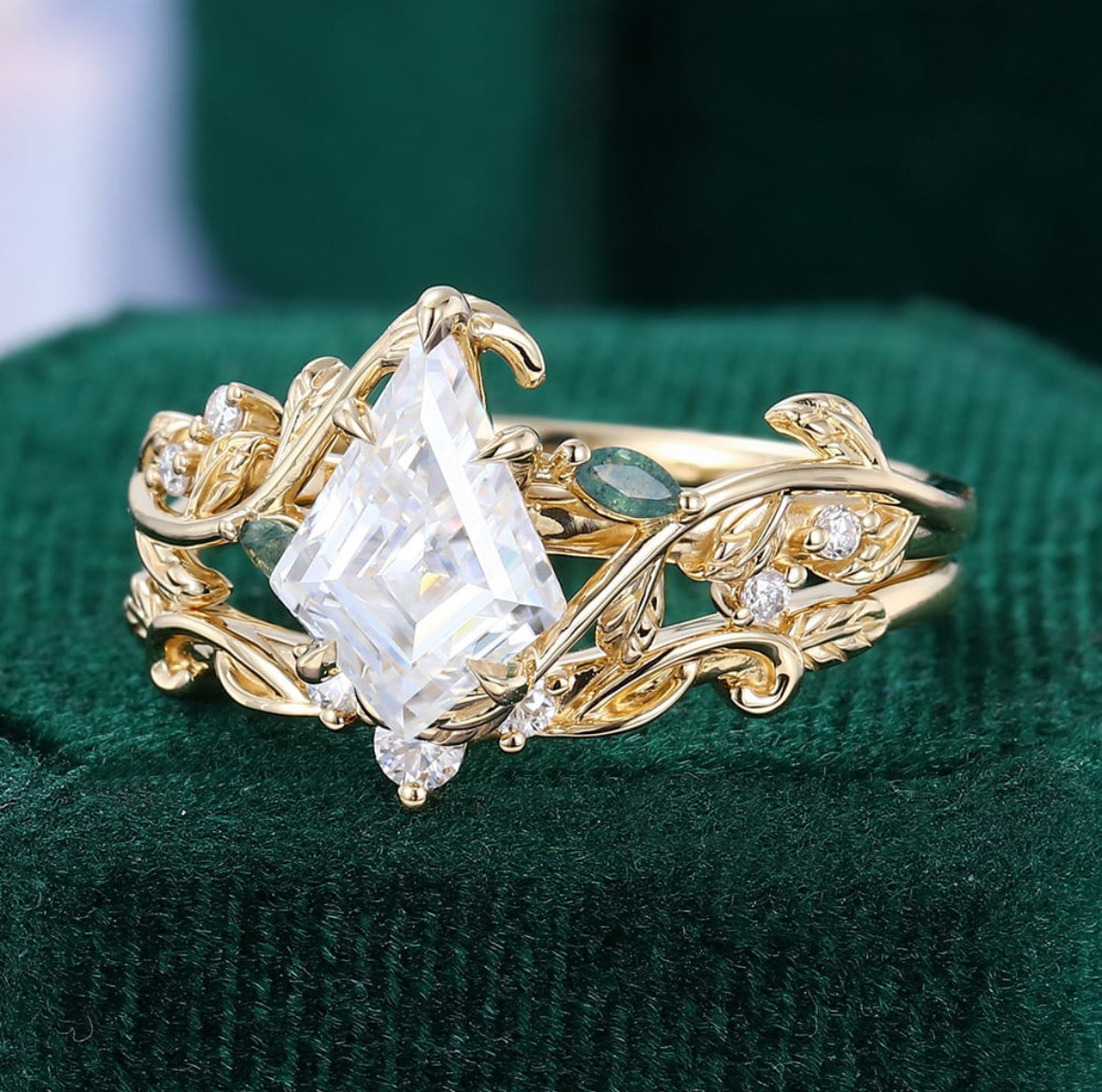 1.5 ct Kite Cut Diamond Nature Themed Wedding Ring Set With Leaf Accents 18k Gold