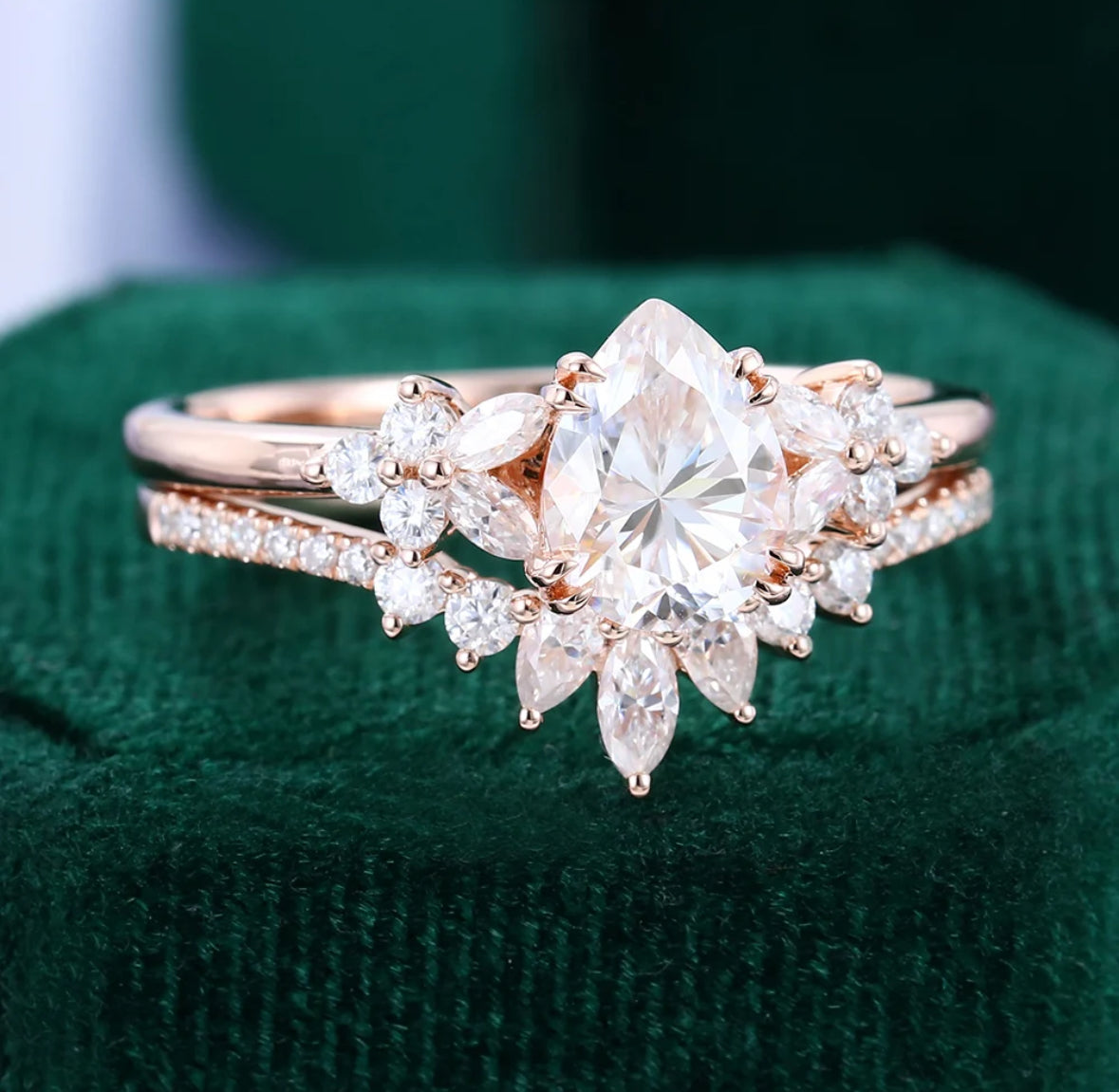 1.5 ct Pear Cut Diamond Bridal Ring Set 2PCS Cluster Engagement Ring Set 18k Gold