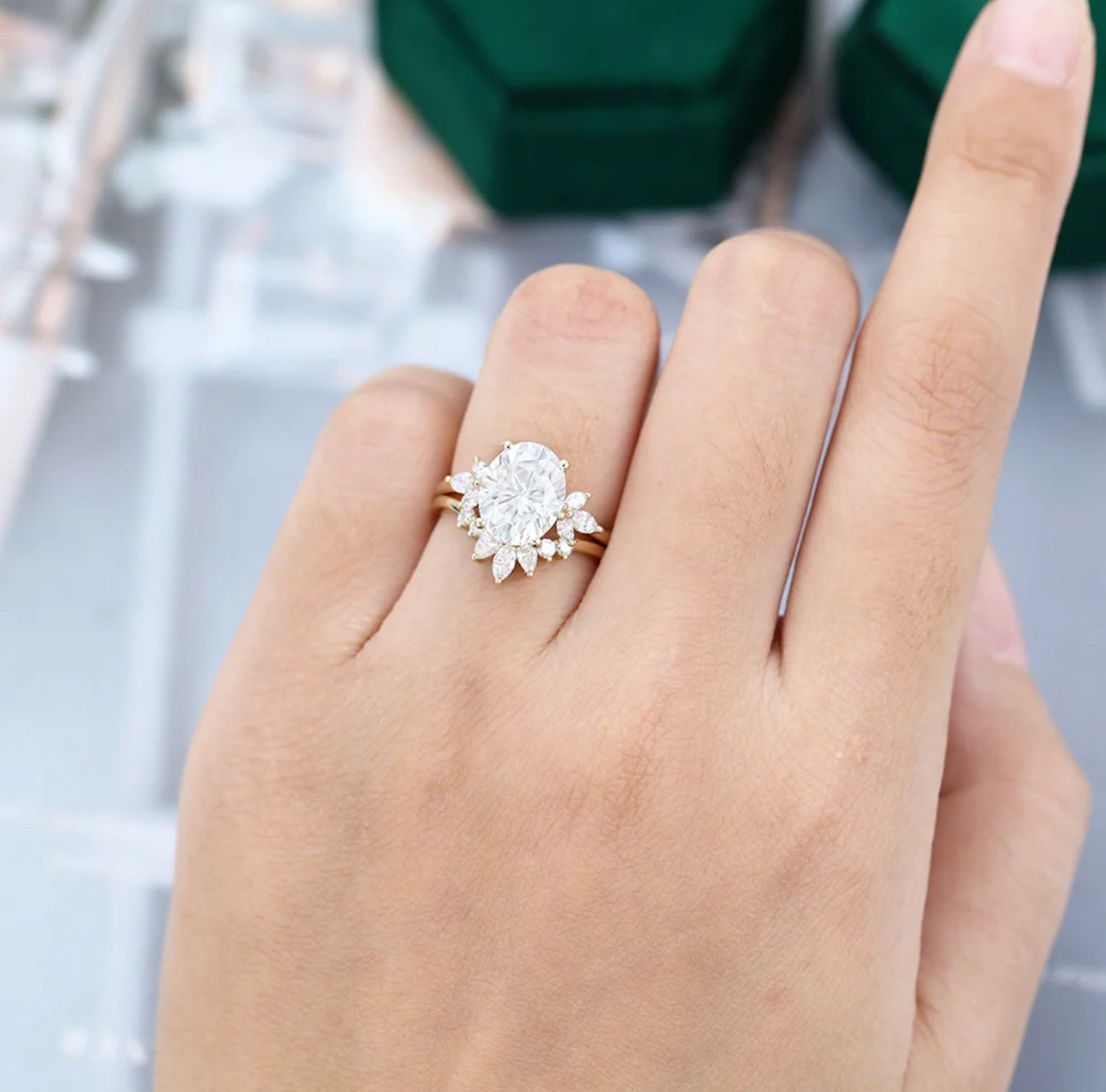 1.5 ct Oval Diamond Engagement Ring Set 18k Gold