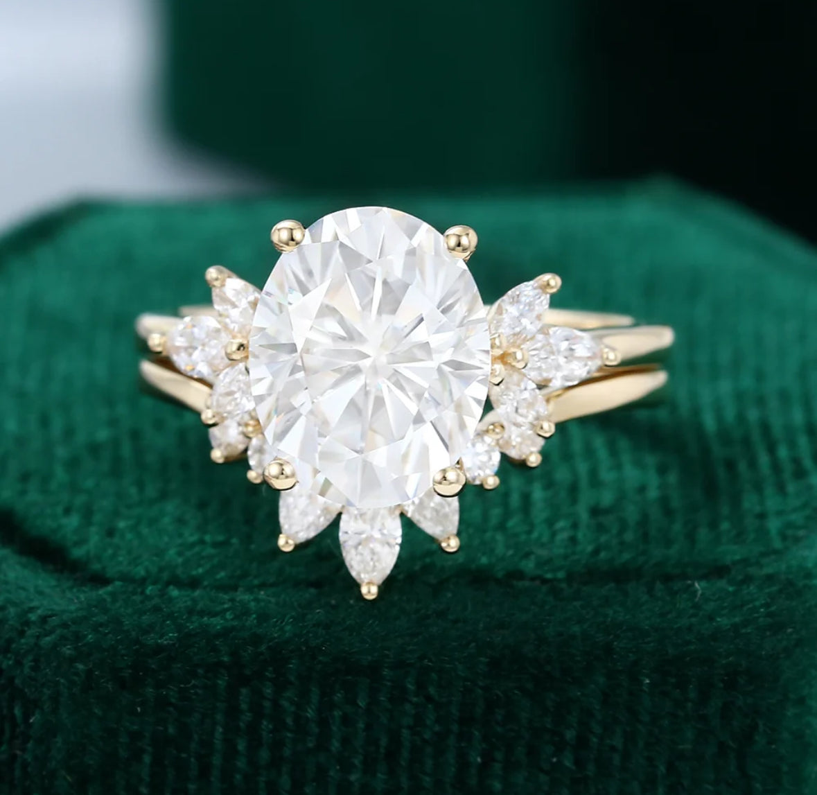 1.5 ct Oval Diamond Engagement Ring Set 18k Gold