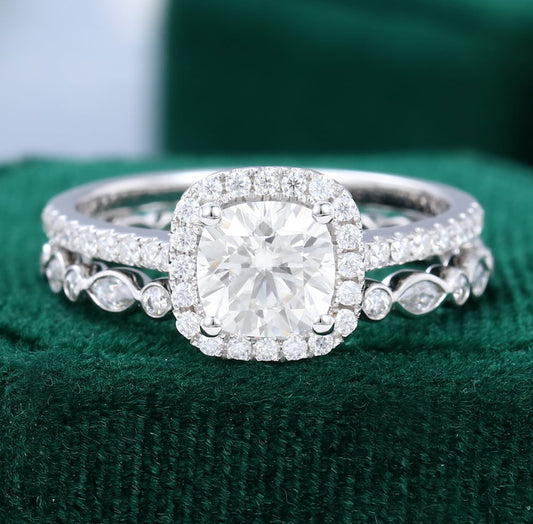 1.5 ct Cushion Cut Diamond Half Eternity Open Band Engagement Ring Set 18k Gold