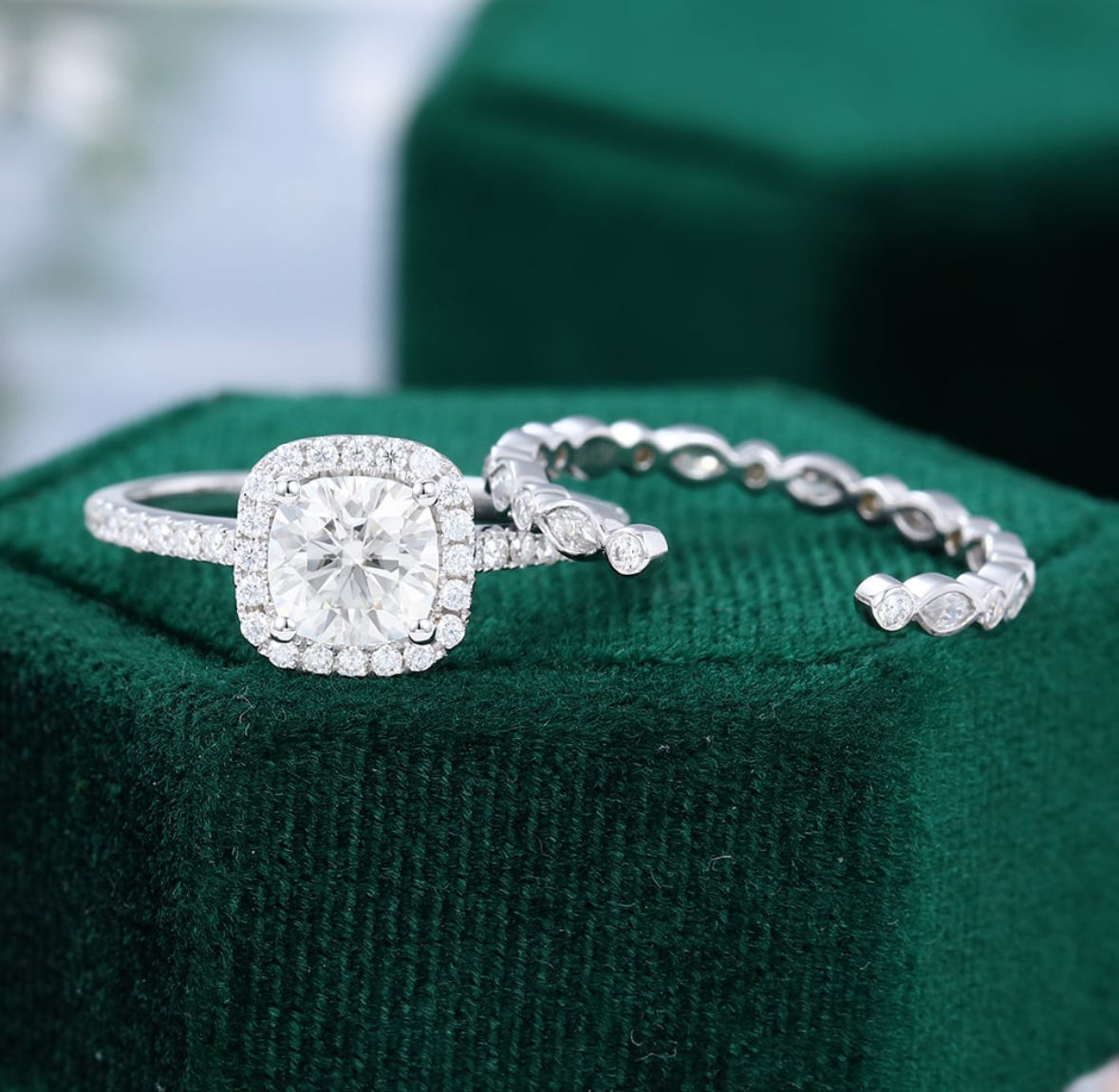 1.5 ct Cushion Cut Diamond Half Eternity Open Band Engagement Ring Set 18k Gold
