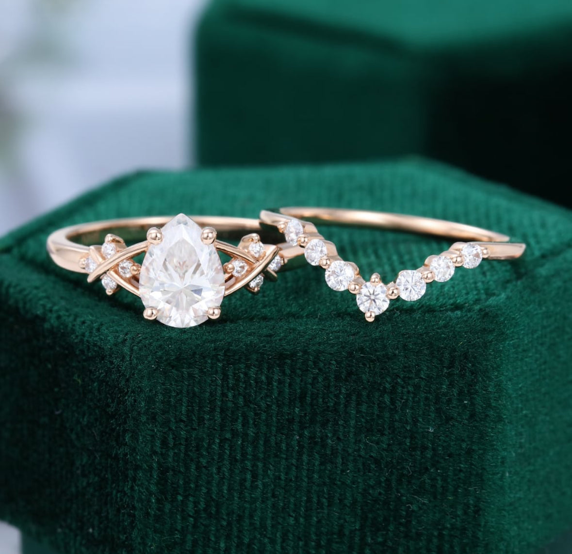 1.5 ct Pear Cut Diamond Criss Cross Diamond Accented Bridal Ring Set 18k Gold