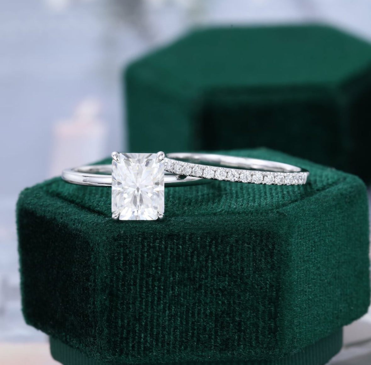 1.5 ct Minimalist Radiant Cut Diamond Bridal Ring Set 18k Gold