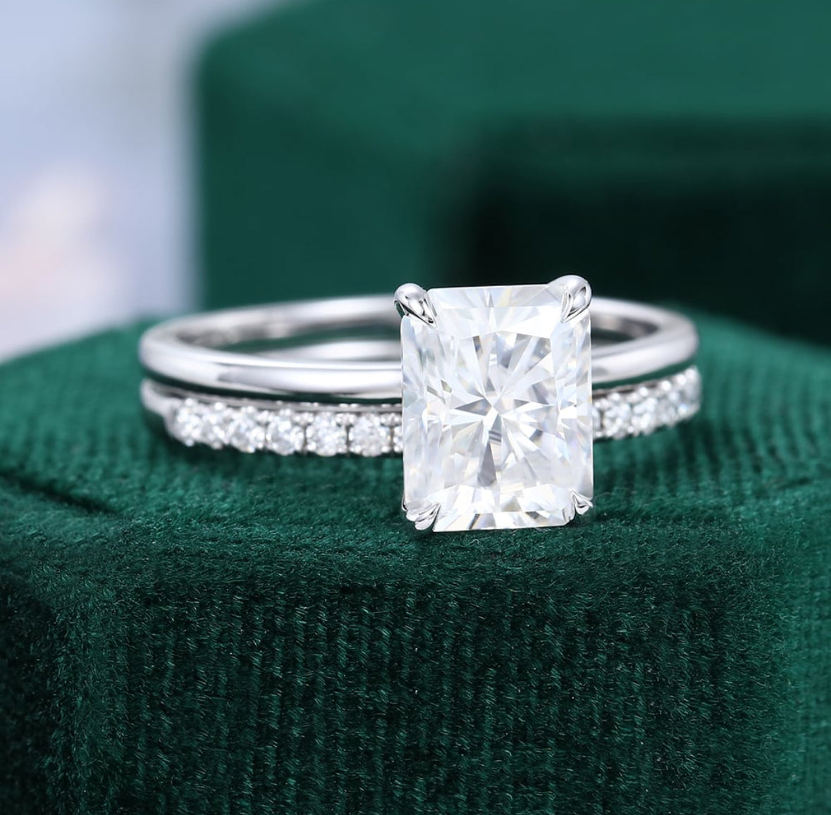 1.5 ct Minimalist Radiant Cut Diamond Bridal Ring Set 18k Gold