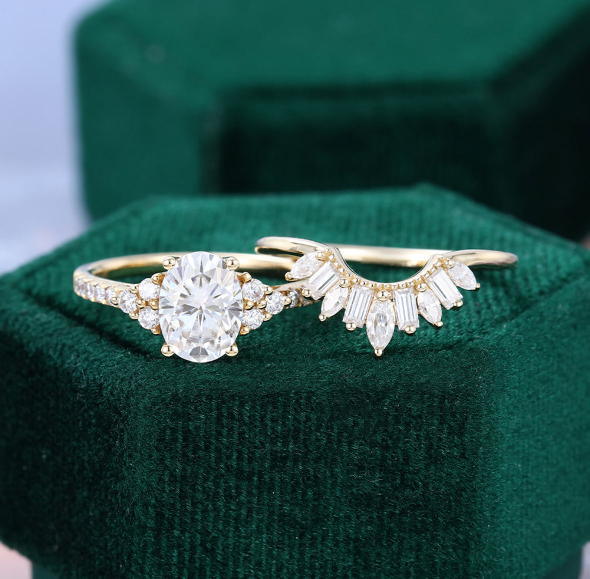 1.5 ct Oval Cut Pavé Diamond Bridal Ring Set 18k Gold With U Contour Band