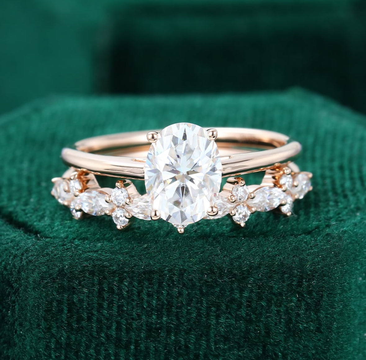 1.5 ct Oval Cut Diamond With Petal Band Engagement Ring Set 18k Gold