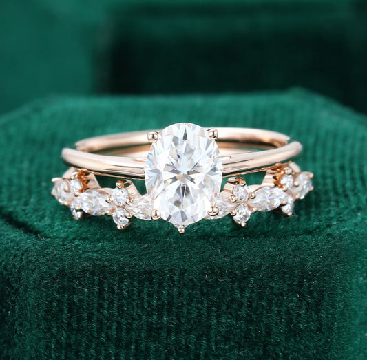 1.5 ct Oval Cut Diamond With Petal Band Engagement Ring Set 18k Gold