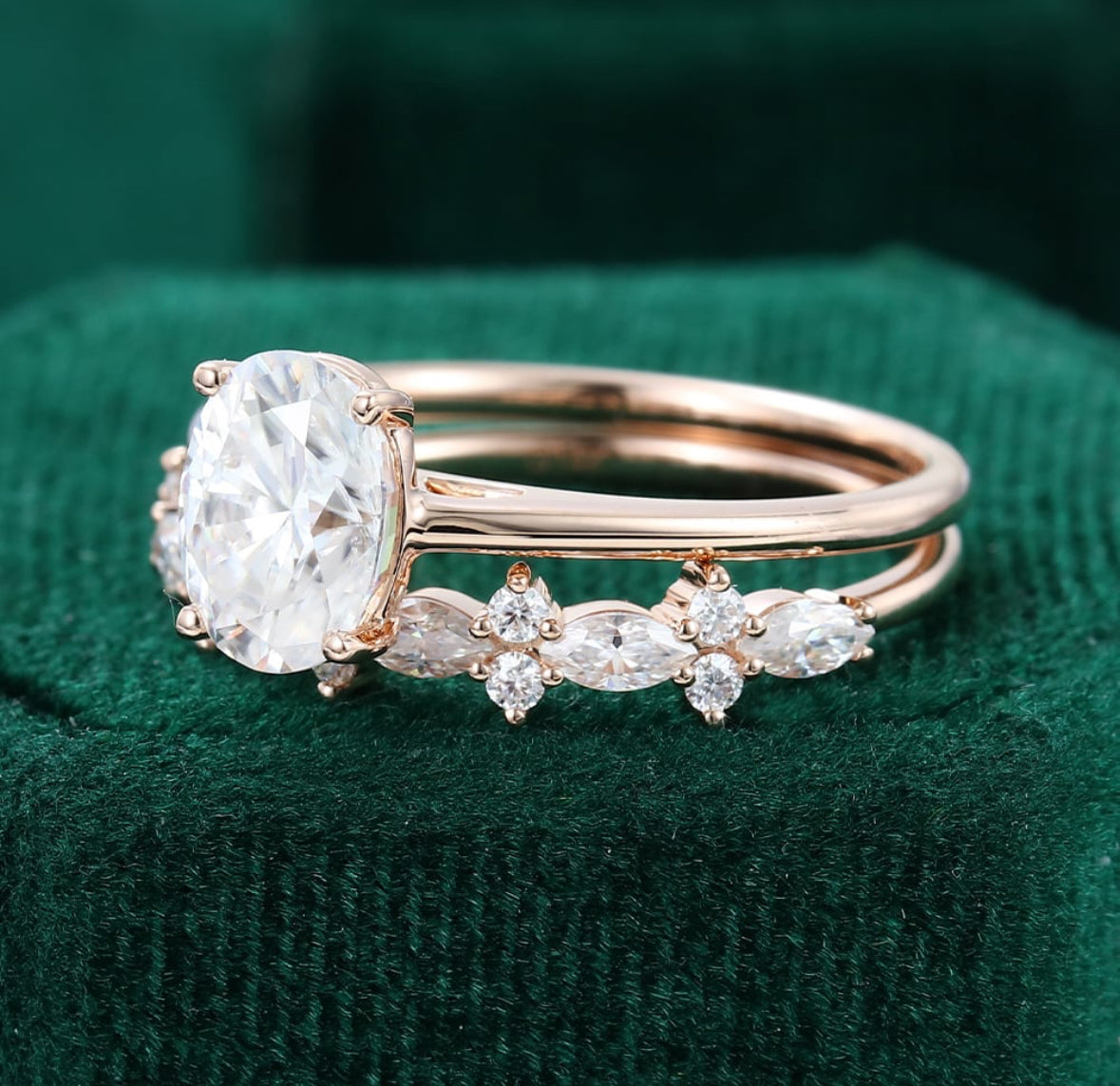 1.5 ct Oval Cut Diamond With Petal Band Engagement Ring Set 18k Gold