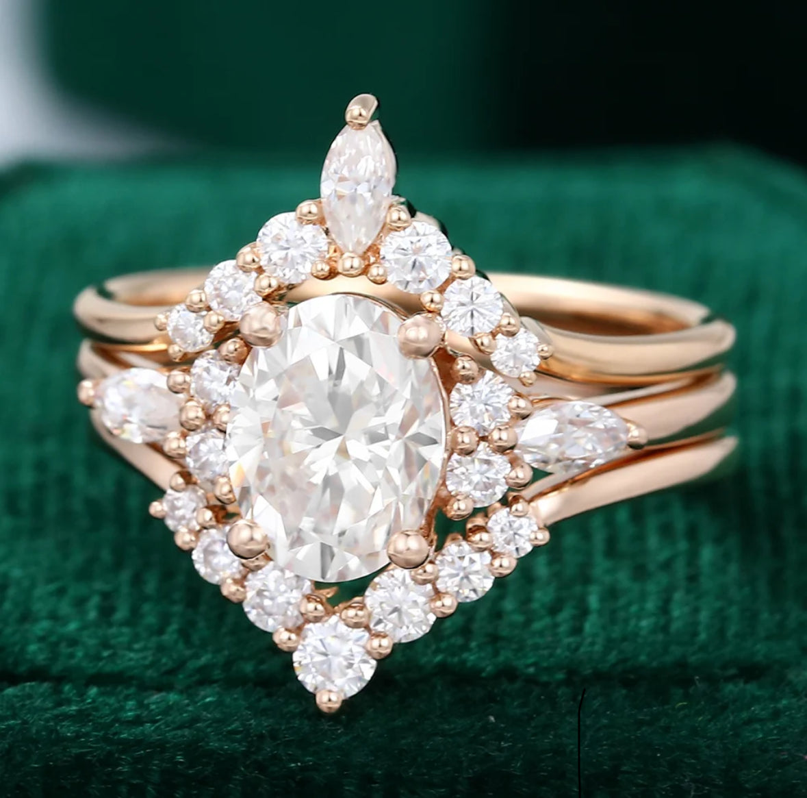 1.5 ct 3 Piece Oval Cut Diamond Engagement Ring Set 18k Gold
