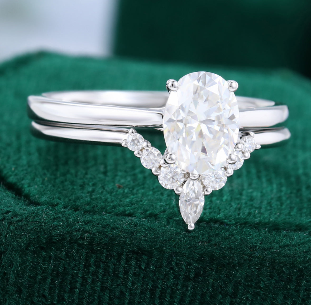 1.5ct Oval Cut Solitaire Diamond Engagement Ring Set In 18k White Gold