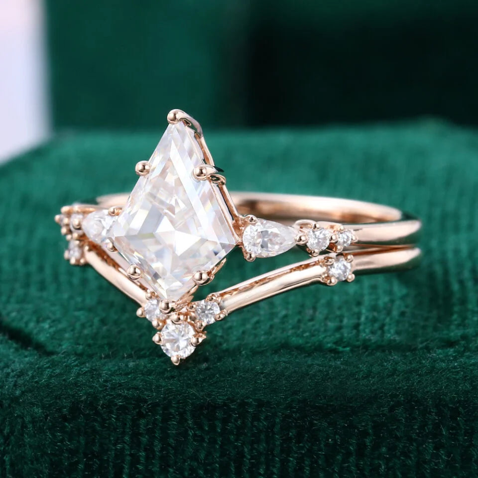 1.5 ct Kite Cut Diamond Engagement Ring Set Vintage Bridal Ring Set 18k Gold