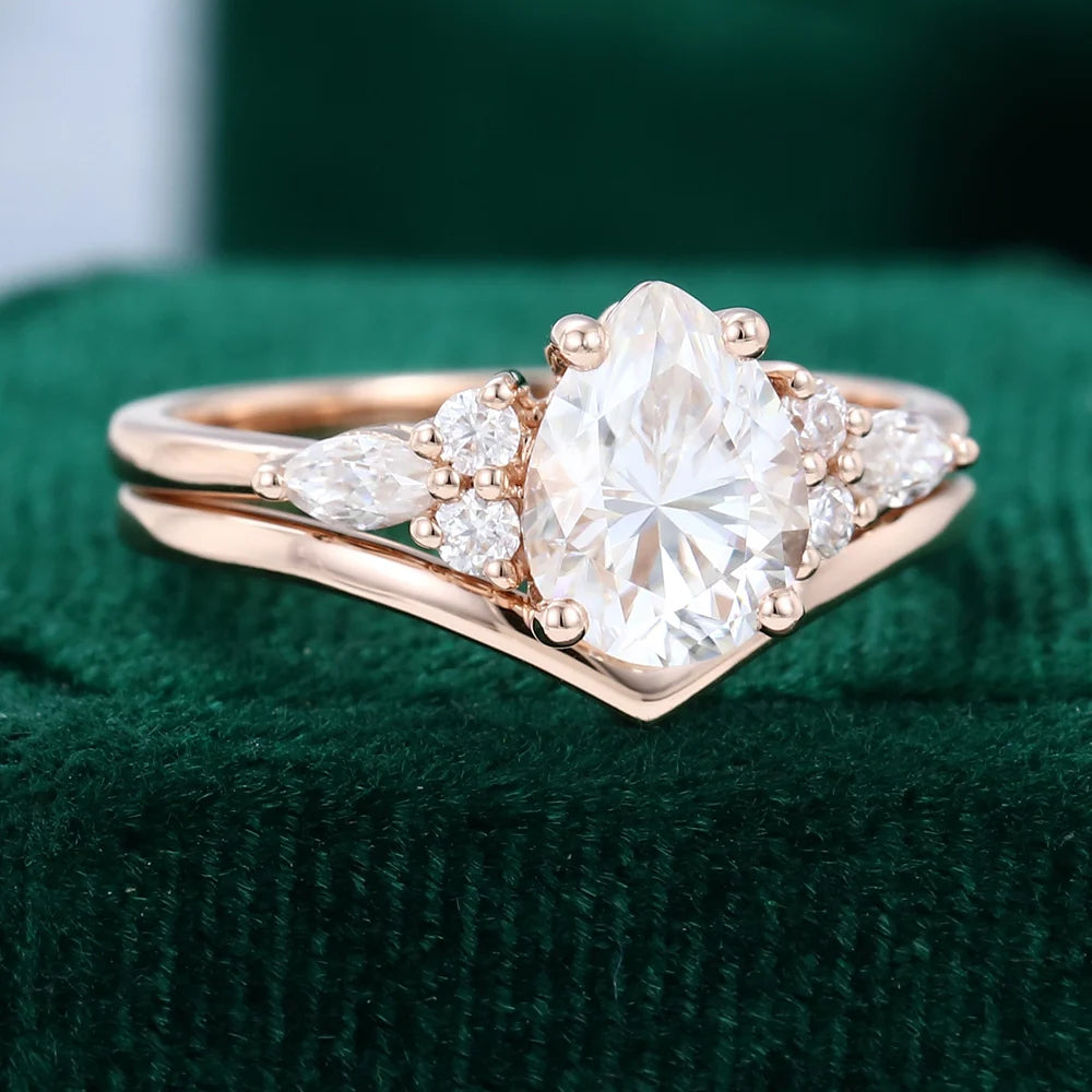1.5 ct Rose Gold Pear Shaped Diamond Wedding Set 18k Gold