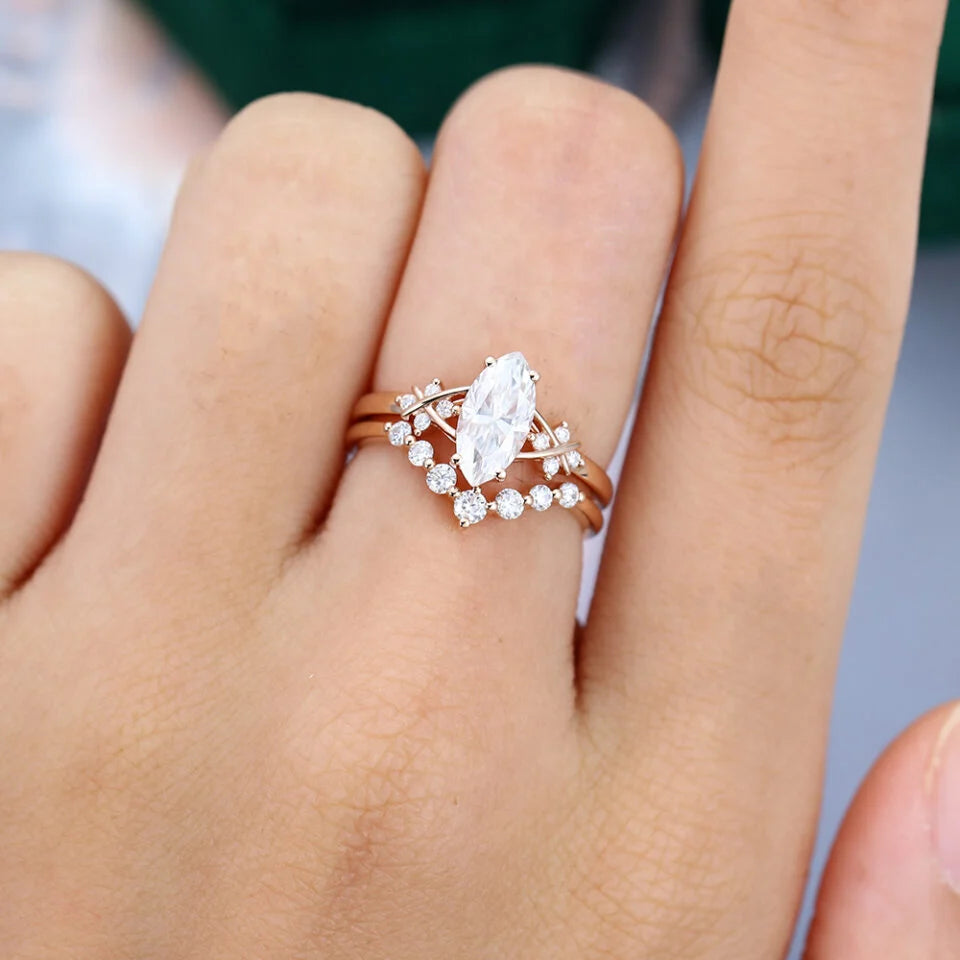 1.5ct Marquise Cut Diamond Criss Cross Diamond Accented Bridal Ring Set 18k Gold