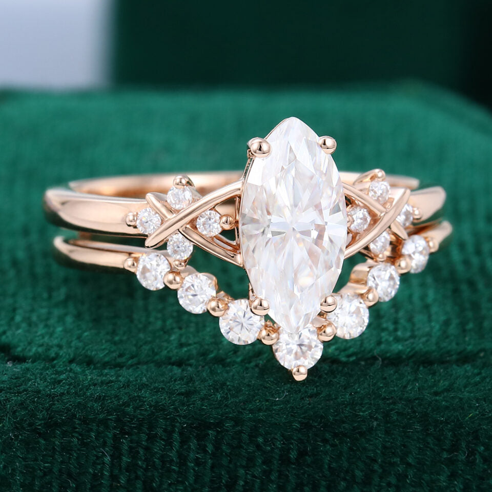 1.5ct Marquise Cut Diamond Criss Cross Diamond Accented Bridal Ring Set 18k Gold