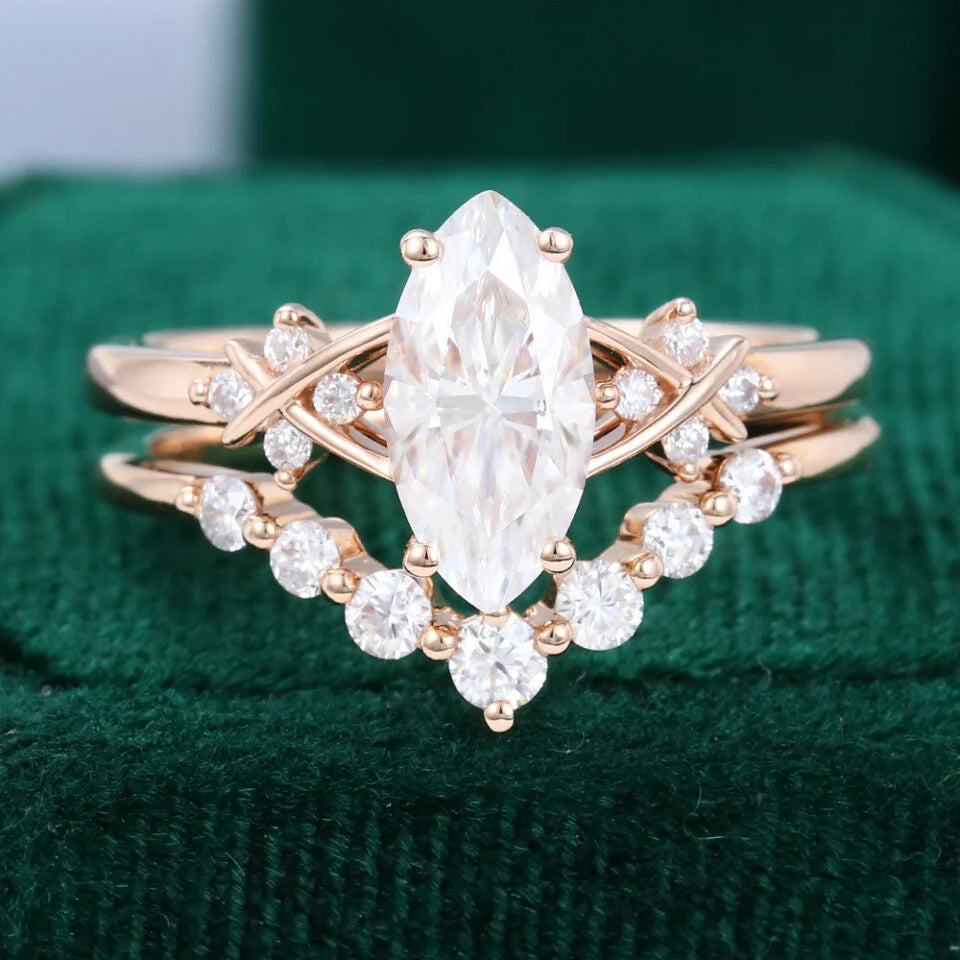 1.5ct Marquise Cut Diamond Criss Cross Diamond Accented Bridal Ring Set 18k Gold
