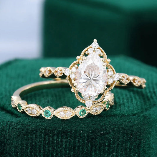 1.5 ct Pear Shaped Diamond Bridal Ring Set Floral Halo Wedding Ring Set 18k Gold