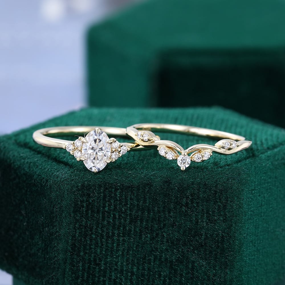 1.5 ct Oval Cut Diamond Bridal Ring Set 18k Gold Dainty Engagement Ring Set