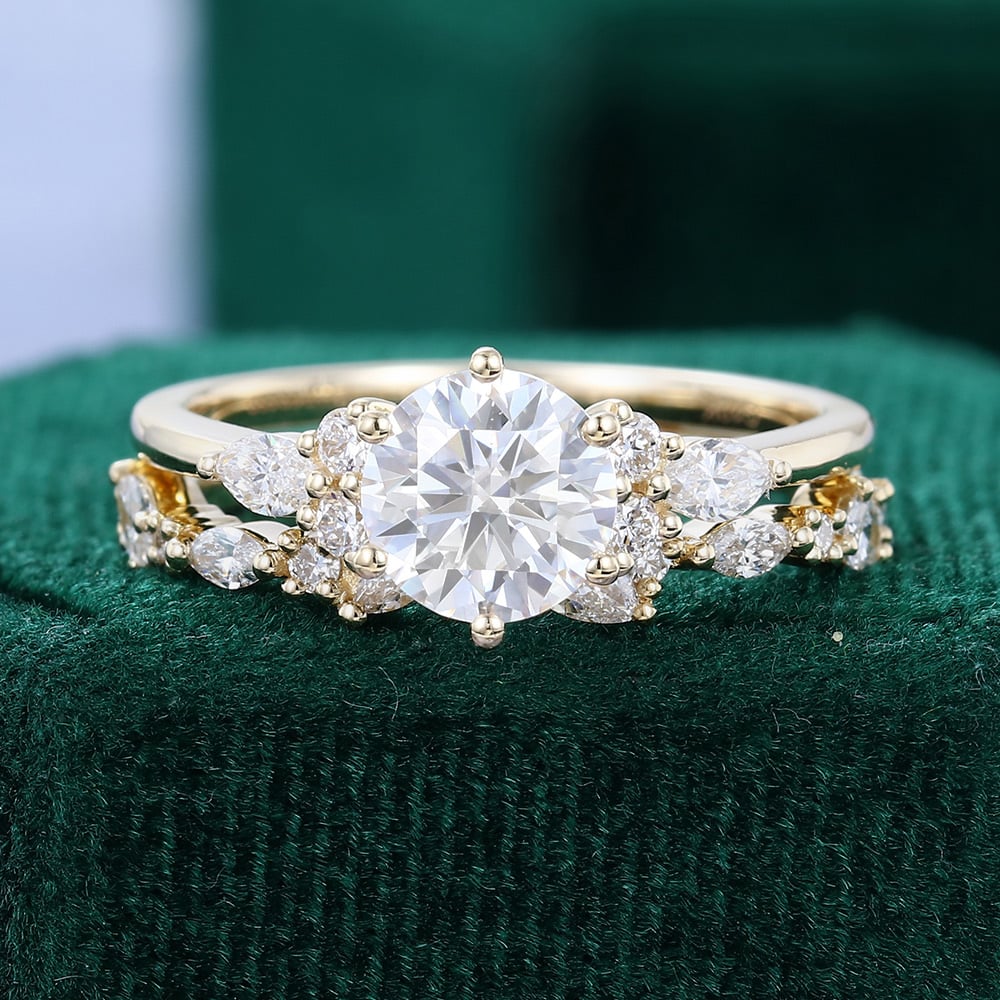 1.5 ct Round Cut Diamond Engagement Ring Set 18k Gold Unique Bridal Set