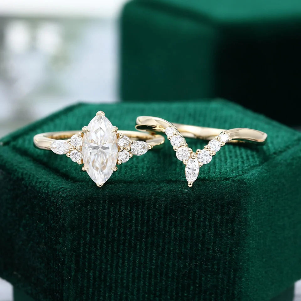 1.5 ct Gold Marquise Diamond Engagement Ring Set 18 k Gold