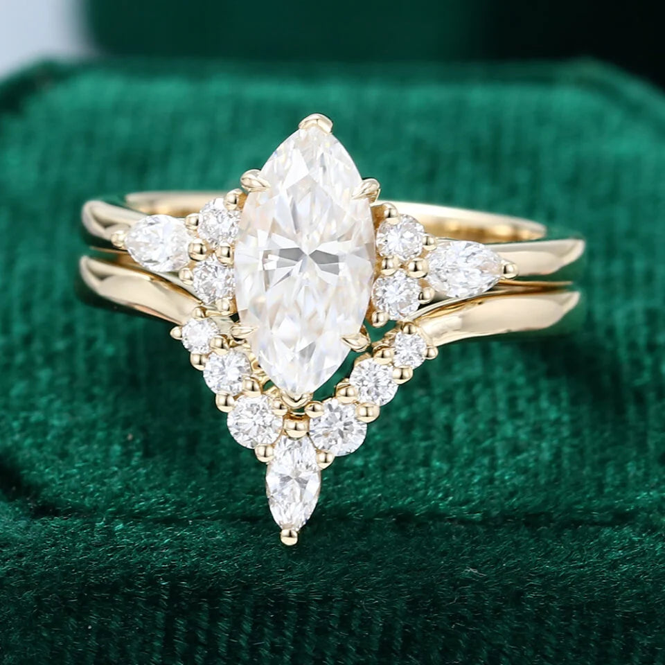 1.5 ct Gold Marquise Diamond Engagement Ring Set 18 k Gold