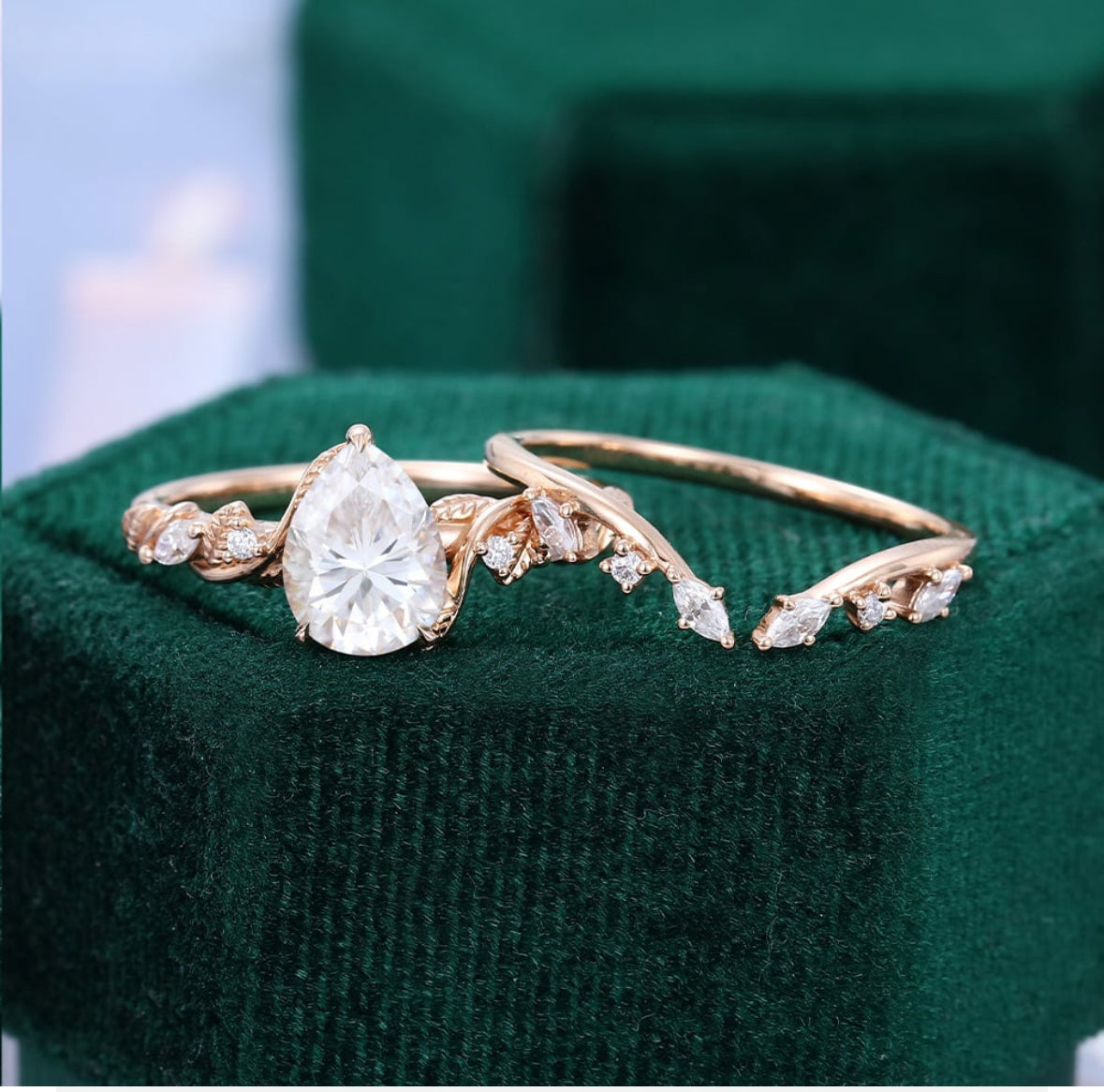 1.5 ct Pear Shaped Diamond Engagement Ring Set With Leaf Design Bridal Set 18k Gold